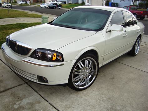 2005 Lincoln LS Concept and Owners Manual