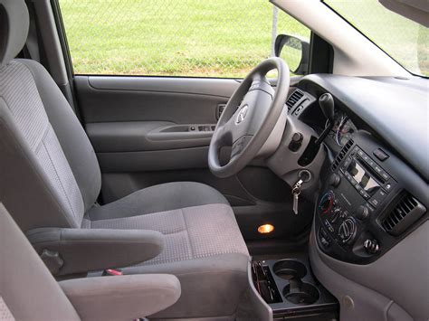 2005 Mazda MPV Interior and Redesign