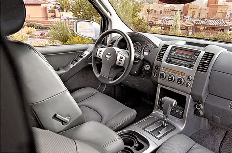 2005 Nissan Pathfinder Interior HD Wallpaper