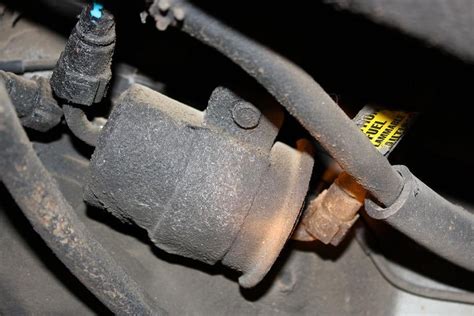 2006 kia spectra5 fuel filter 