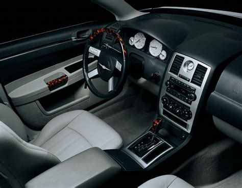 2006 Chrysler 300C Interior and Redesign