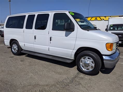 2006 Ford E150 Owners Manual
