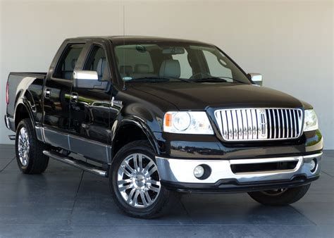 2006 Lincoln Mark LT Concept and Owners Manual
