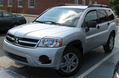 2006 Mitsubishi Endeavor Concept and Owners Manual