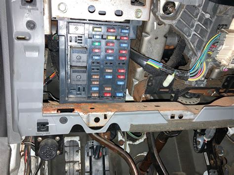 2007 f 750 fuse box 