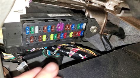 2007 tundra fuse box 