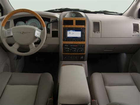 2007 Chrysler Aspen Interior and Redesign