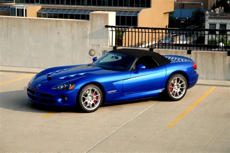 2007 Dodge Viper Owners Manual and Concept