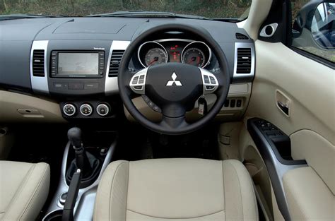 2007 Mitsubishi Outlander Interior and Redesign