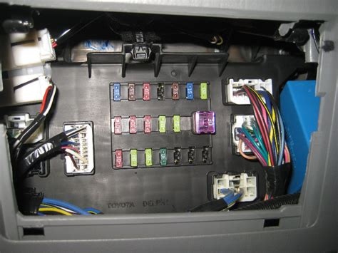 2008 toyota tacoma fuse box 