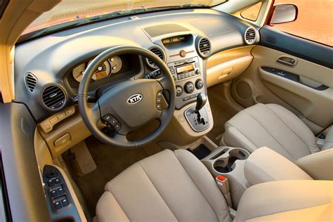 2008 Kia Rondo Interior and Redesign