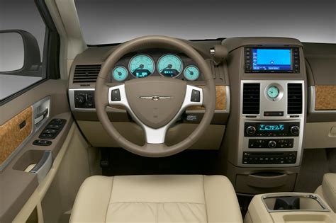 2009 Chrysler Town & Country Interior and Redesign