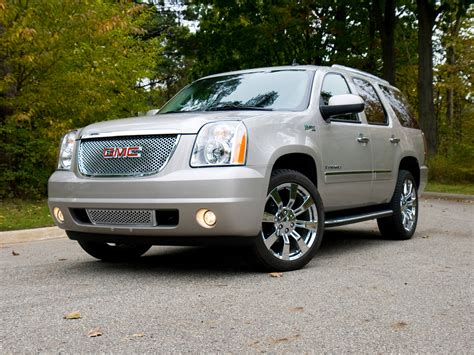 2009 GMC Yukon Concept and Owners Manual