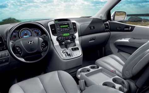 2009 Hyundai Entourage Interior and Redesign