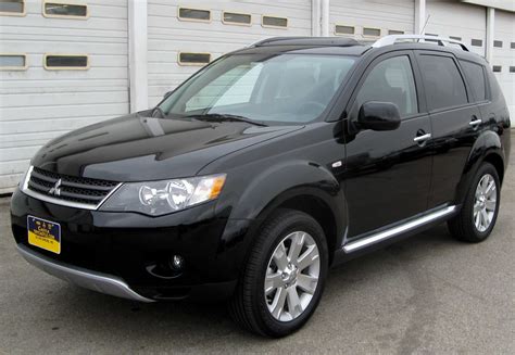 2009 Mitsubishi Outlander Concept and Owners Manual