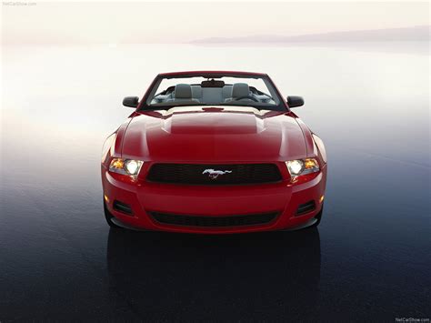 2010 Ford Mustang Convertible Owners Manual