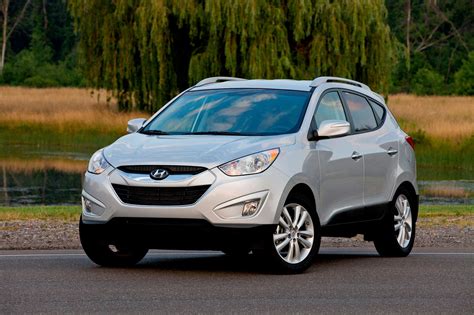 2010 Hyundai Tucson Owners Manual and Concept