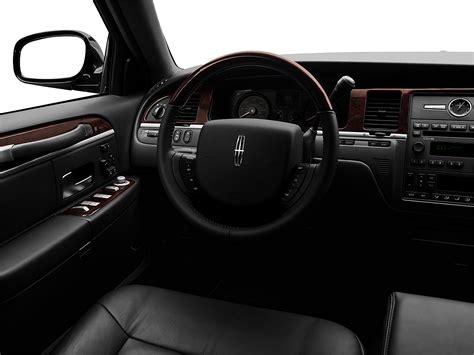 2010 Lincoln Town Car Interior and Redesign