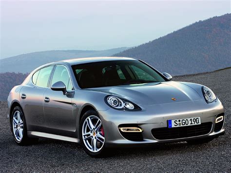 2010 Porsche Panamera Owners Manual and Concept
