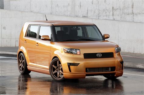 2010 Scion xB Owners Manual and Concept