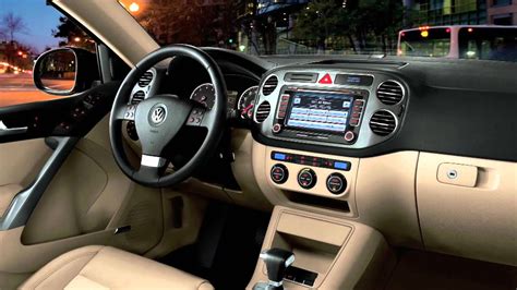 2010 Volkswagen Tiguan Interior