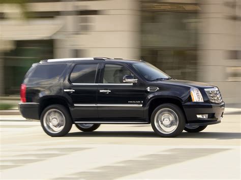 2011 Cadillac Escalade Owners Manual and Concept