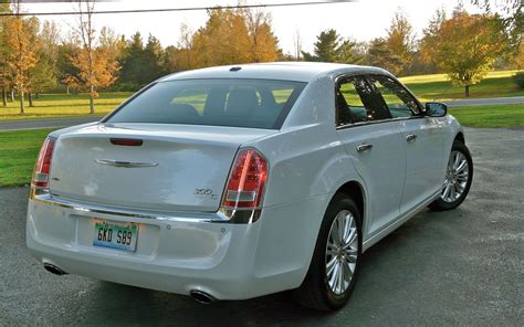 2011 Chrysler 300C Owners Manual and Concept