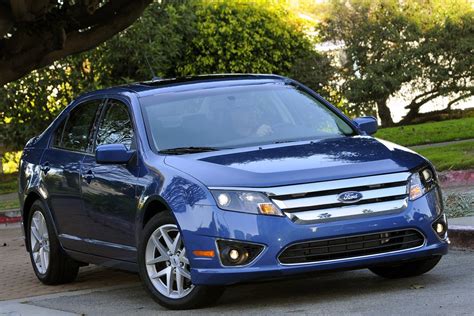 2011 Ford Fusion Owners Manual and Concept