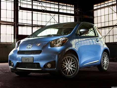 2011 Scion iQ Owners Manual and Concept