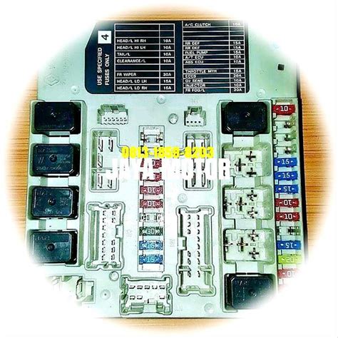 2012 maxima fuse box 