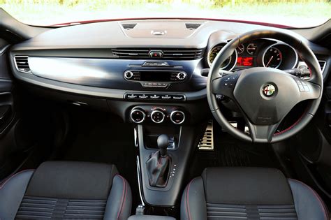2012 Alfa Romeo Giulietta Interior and Redesign