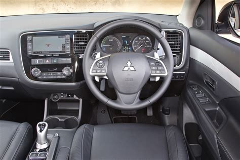 2012 Mitsubishi Outlander Interior and Redesign