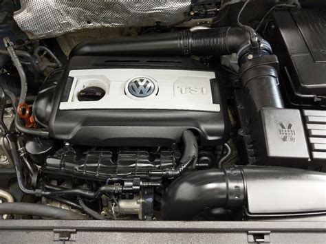 2012 Volkswagen Tiguan Engine