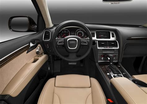 2013 Audi Q7 Interior