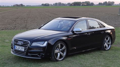 2013 Audi S8 Concept and Owners Manual