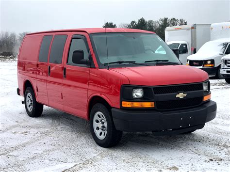 2013 Chevrolet Express 1500 Concept and Owners Manual
