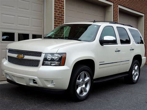 2013 Chevrolet Tahoe Concept and Owners Manual
