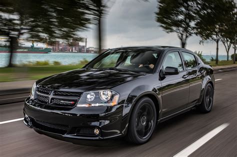 2013 Dodge Avenger Concept and Owners Manual
