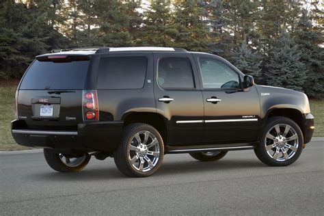 2013 GMC Yukon Hybrid Concept and Owners Manual