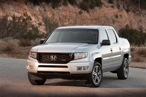 2013-Honda-Ridgeline-Owners-Manual-and-Concept