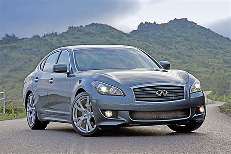 2013 Infiniti M56 Owners Manual and Concept