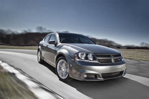 2014 Dodge Avenger Concept and Owners Manual
