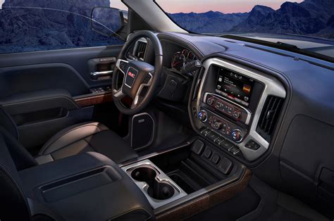 2014 GMC Sierra 2500 Interior and Redesign