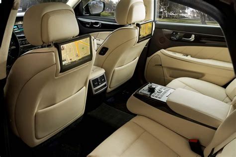 2014 Hyundai Equus Interior and Redesign