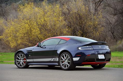 2015 Aston Martin V8 Vantage Owners Manual