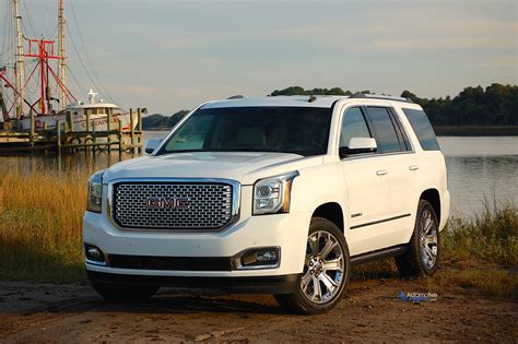 2015 GMC Yukon Concept and Owners Manual