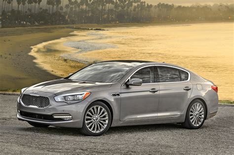 2015 Kia K900 Concept and Owners Manual