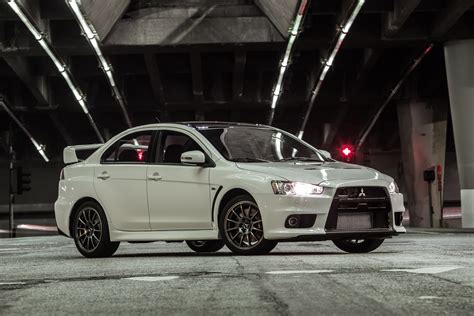 2015 Mitsubishi Lancer Evolution Concept and Owners Manual
