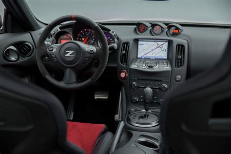 2015 Nissan 370Z Interior