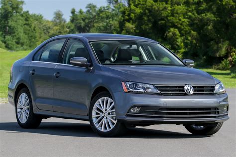 2015 Volkswagen Jetta Owners Manual and Concept
